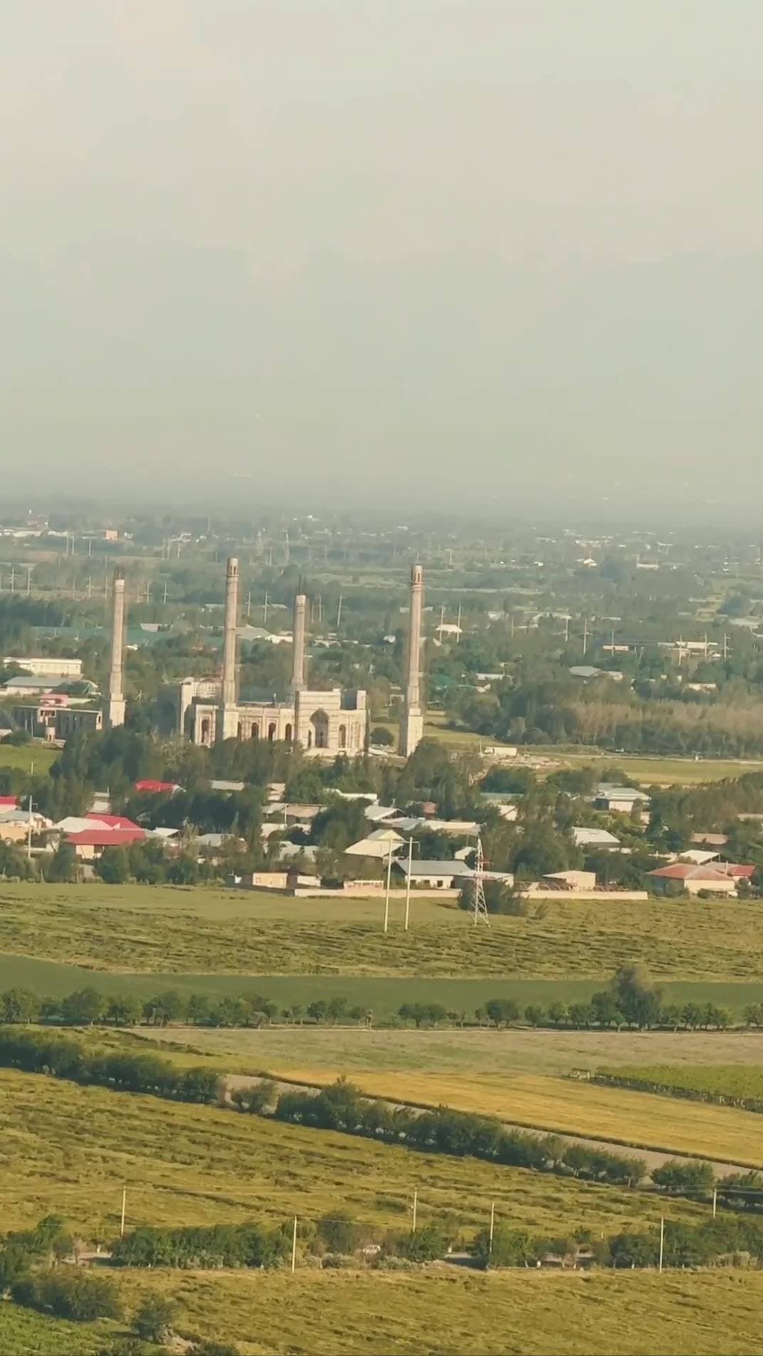 Samarkand from above — moments in flight